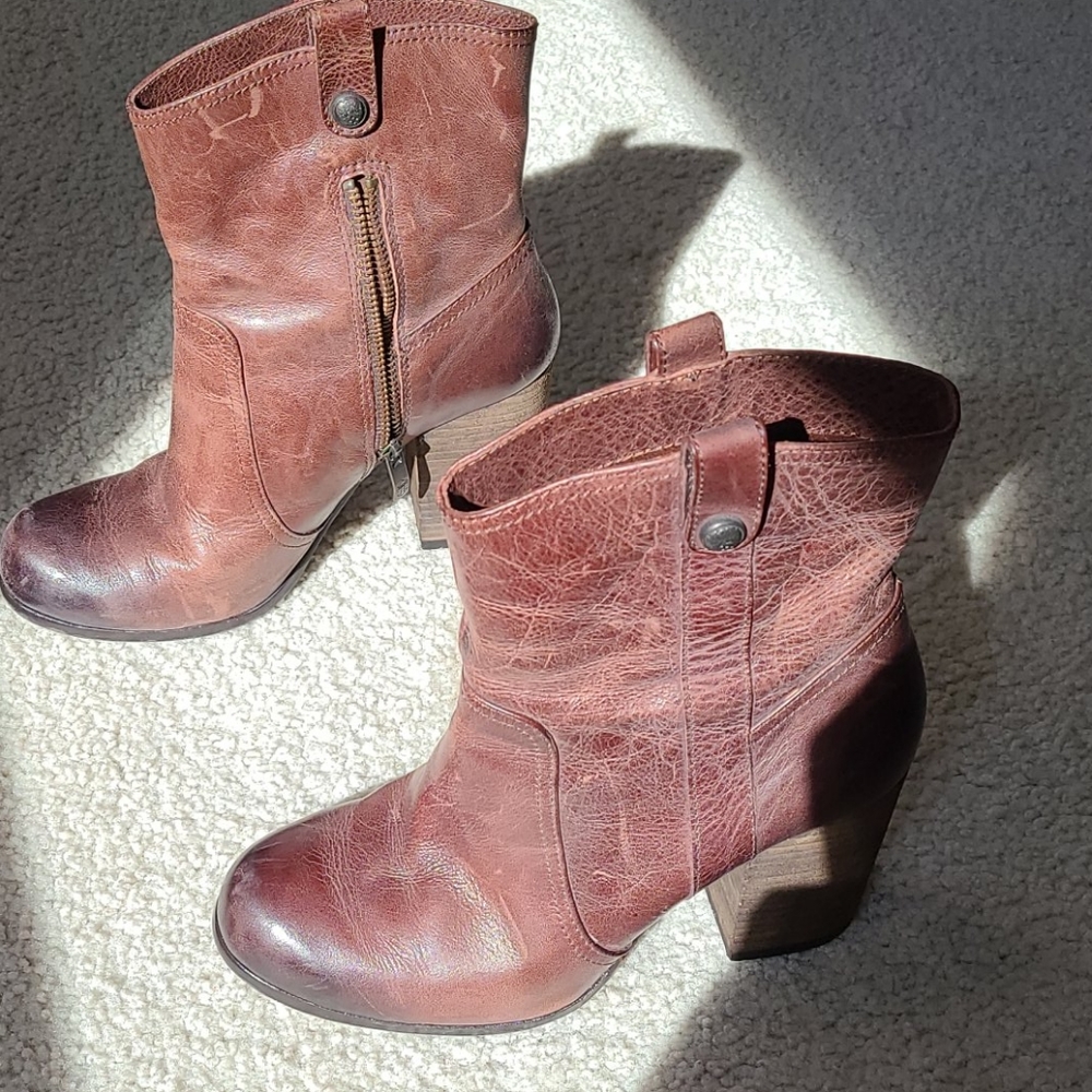 Woman's boot